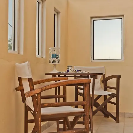 Jhonathan Amoopi Buitenkant foto